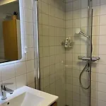 Exclusive On The Waterfront Apartman *