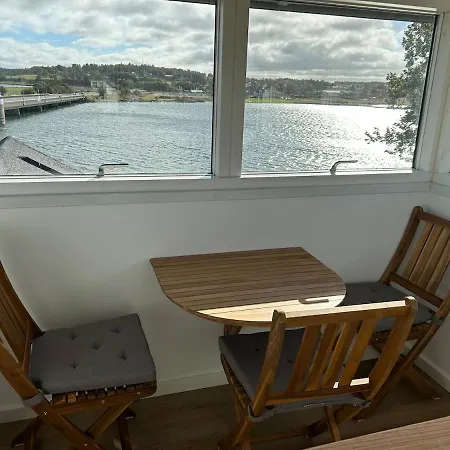 Exclusive On The Waterfront * Hadsund